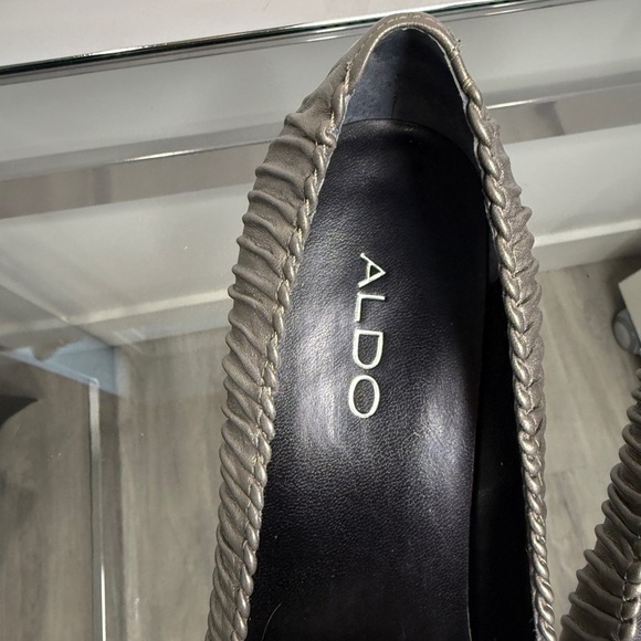 Aldo Gray Pointy Kitten Women's Pumps (38) - Picture 6 of 6
